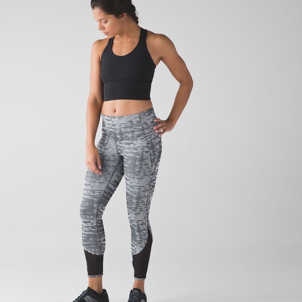 lululemon athletica Black Sports Bra - Picture 4 of 5